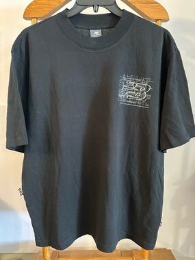 New Balance Tee Shirt -Tech Veh Black Graphic Mens L - NWT